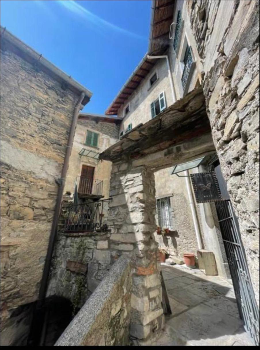 La Corte Sul Lago Pognana Lario Bagian luar foto